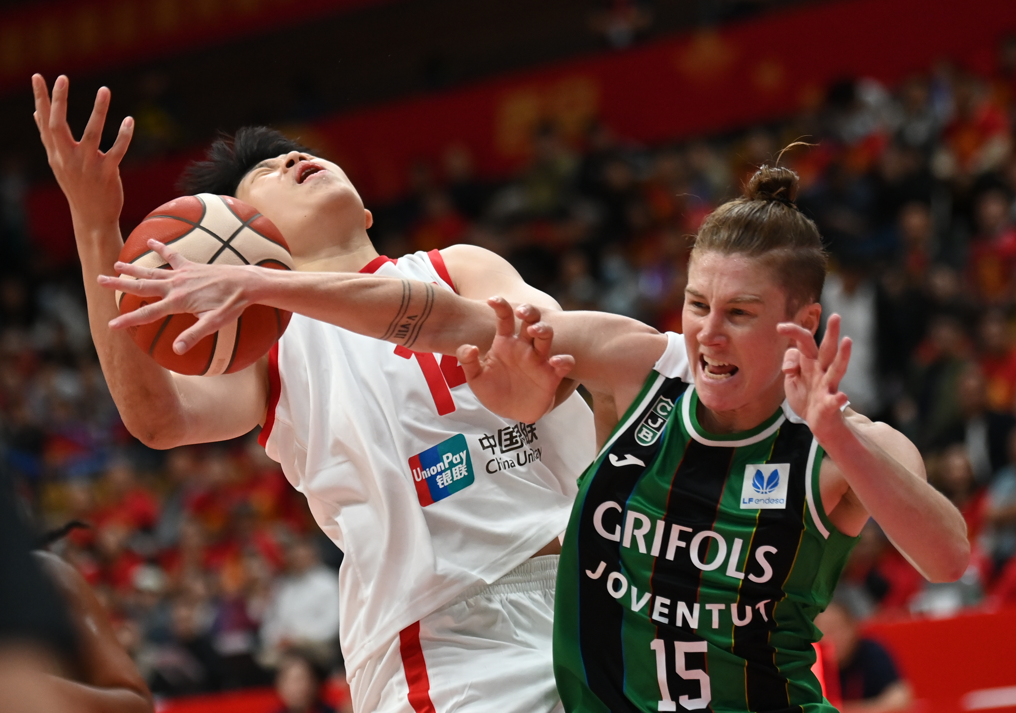 国际比赛日体能课后，斯图加特篮板制胜备战西甲，引发热议，年轻球员得到机会的简单介绍-爱游戏